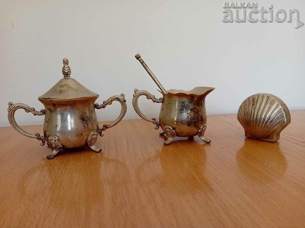 retro vintage silver plated salt shaker saucers with price 31.00 BGN | € 15.85 retro vintage silver plated salt shaker saucers with price 31.00 BGN | € 15.85