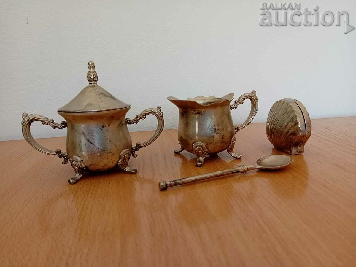 Auction retro vintage silver plated salt shaker saucers Auction retro vintage silver plated salt shaker saucers