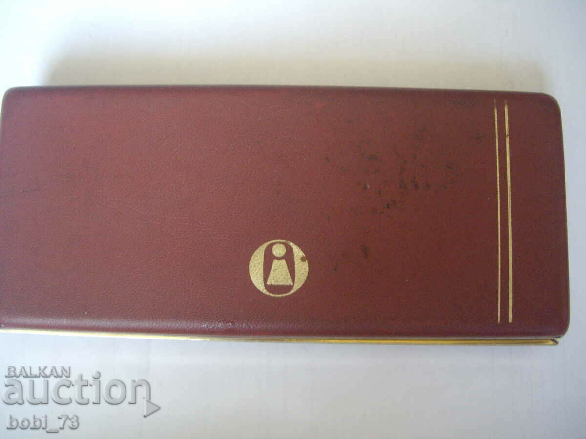 Auction Metal Pen with 4 colors. Auction Metal Pen with 4 colors.