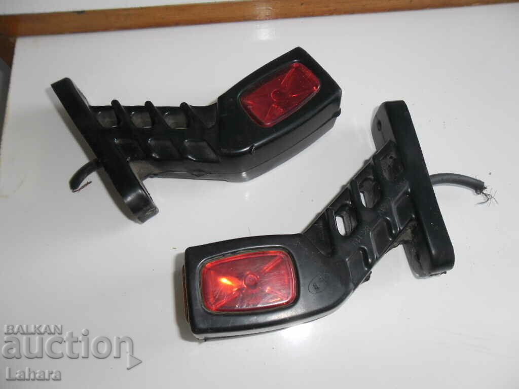 Brake lights, turn signals for a moped or motorcycle