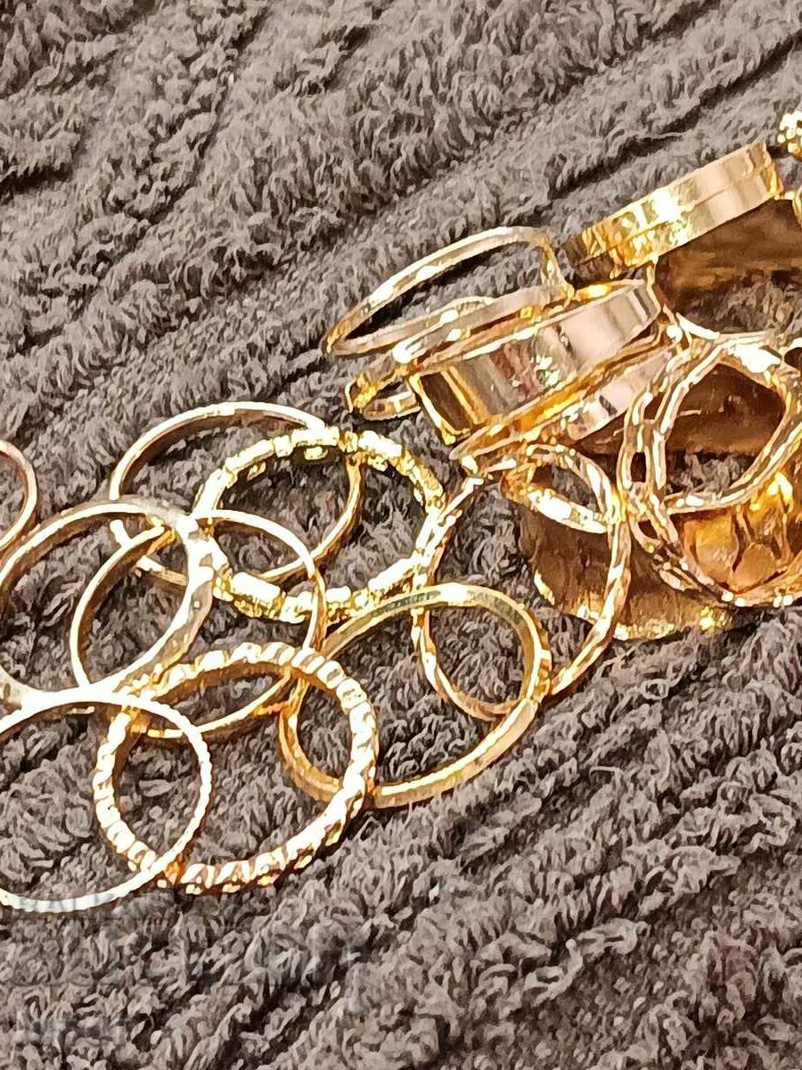 Party rings 17 pcs with price 10.00 BGN | € 5.11 Party rings 17 pcs with price 10.00 BGN | € 5.11