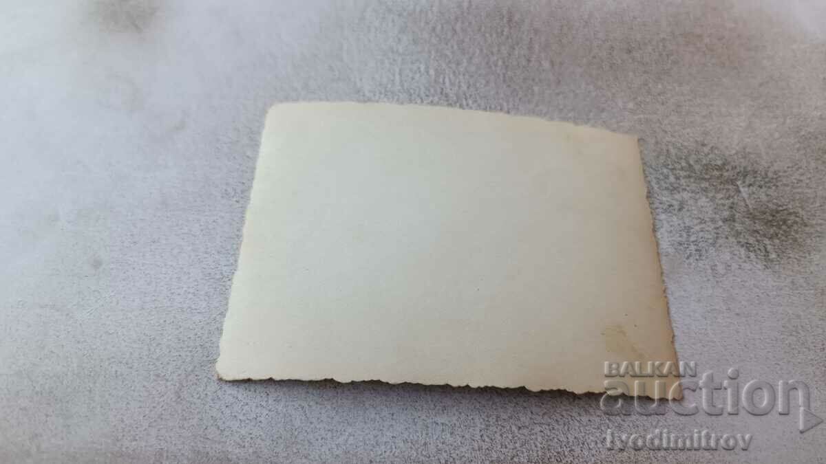 Photo A young man and a young girl in the sea with price 1.65 BGN | € 0.84 Photo A young man and a young girl in the sea with price 1.65 BGN | € 0.84