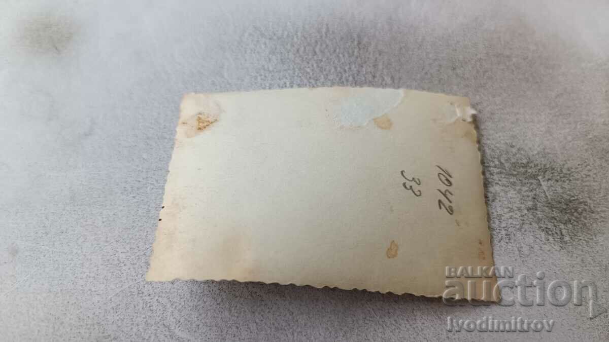 Fotografie Sofia Un bărbat și o fată tânără la plimbare cu preț 1.65 BGN | € 0.84 Fotografie Sofia Un bărbat și o fată tânără la plimbare cu preț 1.65 BGN | € 0.84