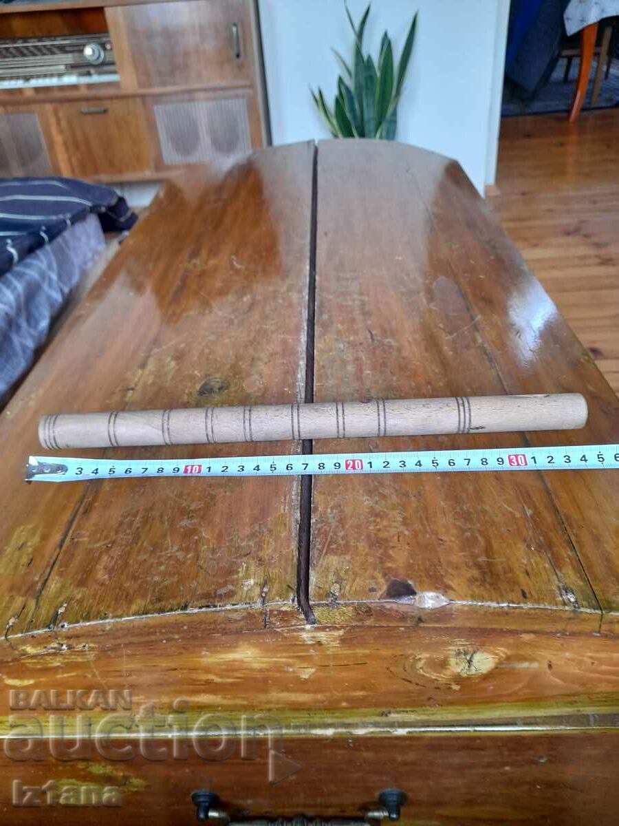 Bătrân ticălos, duduk, fluier cu preț 32.00 BGN | € 16.36 Bătrân ticălos, duduk, fluier cu preț 32.00 BGN | € 16.36