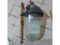 Стара промишлена лампа