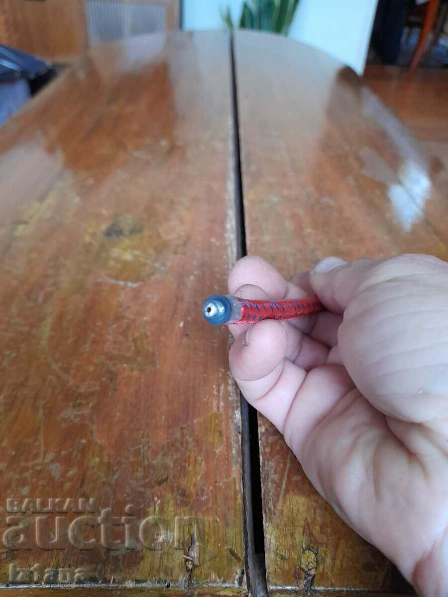 Licitație Furtun vechi pentru pompa de bicicleta Licitație Furtun vechi pentru pompa de bicicleta