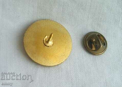 Football badge - Germany - 1. FC Nurnberg/FK Nürnberg with price 2.00 BGN | € 1.02 Football badge - Germany - 1. FC Nurnberg/FK Nürnberg with price 2.00 BGN | € 1.02