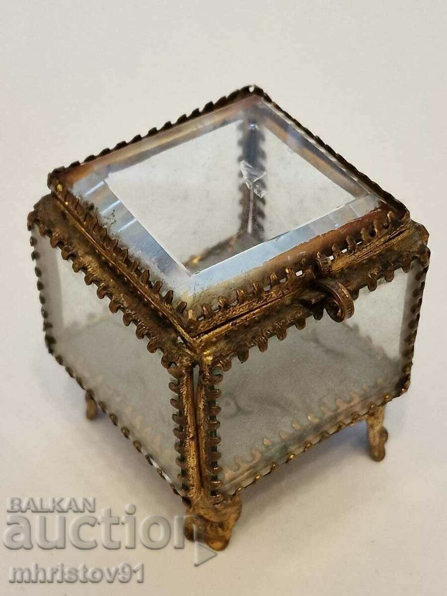 Auction Retro box glass and gilding Auction Retro box glass and gilding