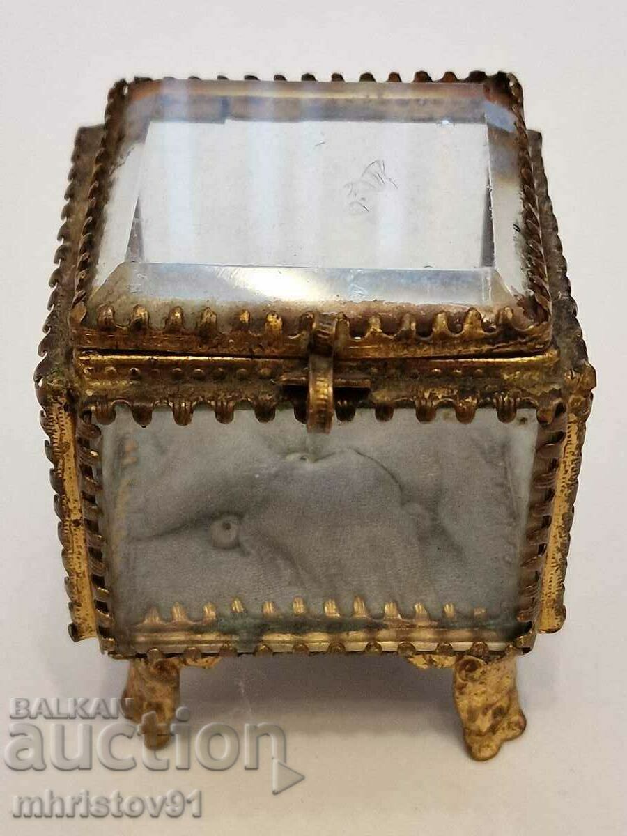 Retro box glass and gilding Retro box glass and gilding