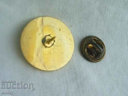 Football badge - Germany - Hannover 96/Hanover 96 with price 2.00 BGN | € 1.02 Football badge - Germany - Hannover 96/Hanover 96 with price 2.00 BGN | € 1.02