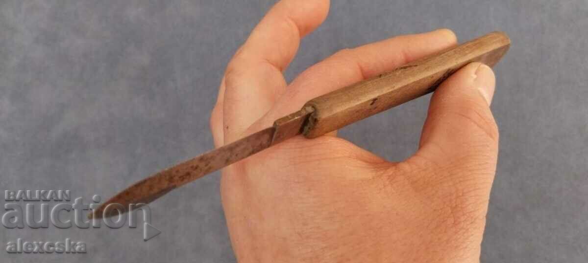 Delivery of Watchmaker's knife Delivery of Watchmaker's knife