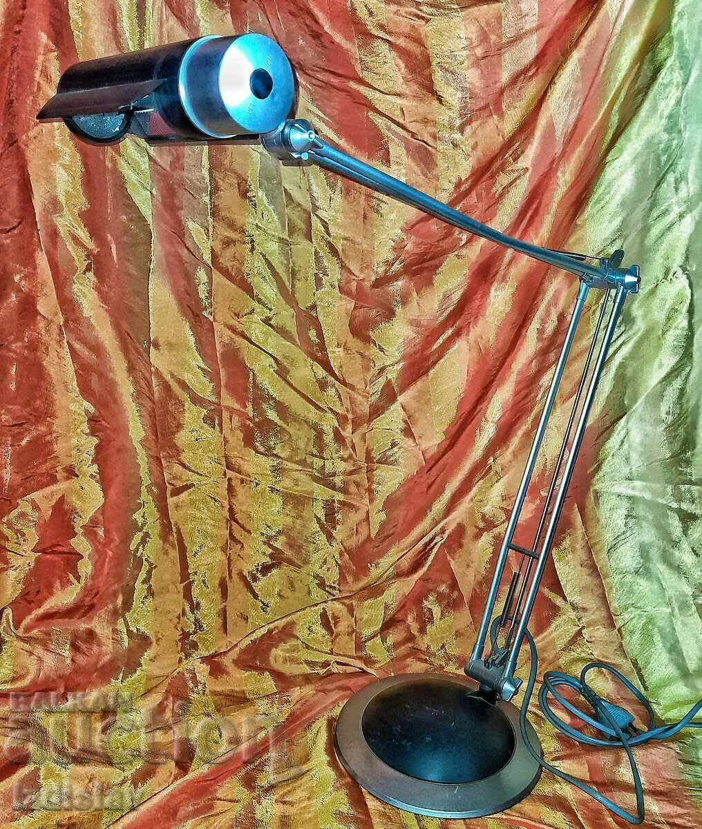 Λάμπα γραφείου Λάμπα γραφείου