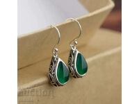 Earrings with emeralds