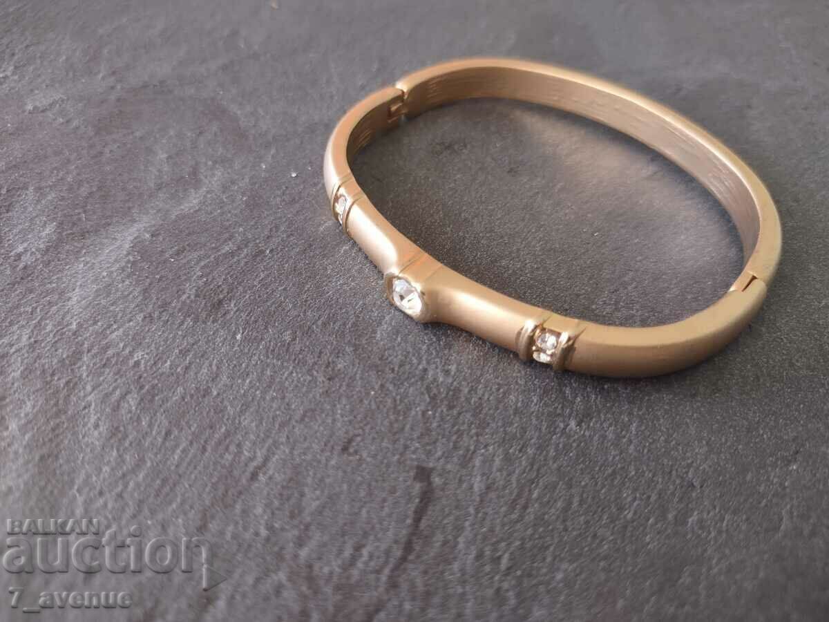 BRACELET with gold plating, opens, 22.03.2024 with price 29.00 BGN | € 14.83