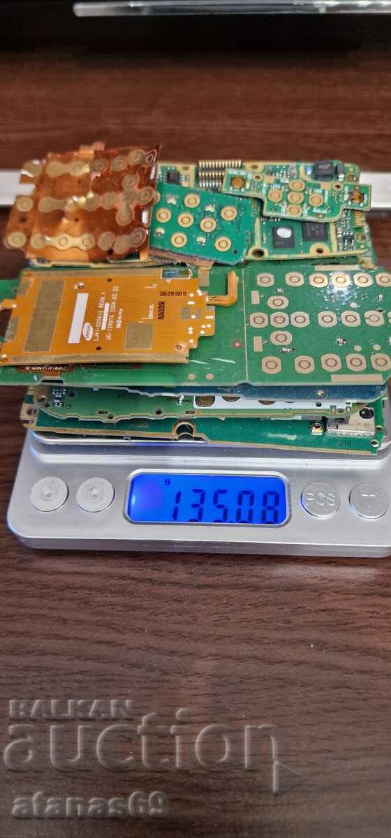 135 g electronic scrap #48