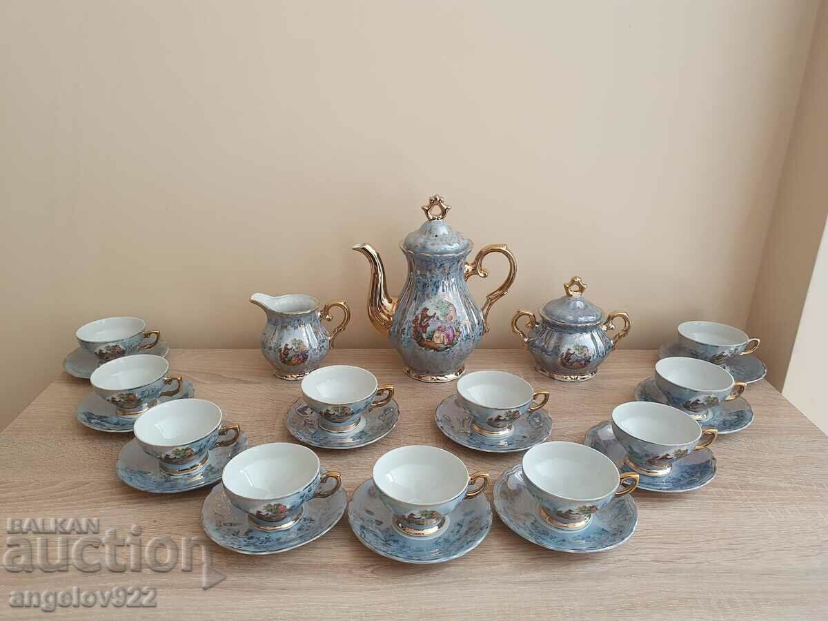 Beautiful porcelain coffee set with gilding!