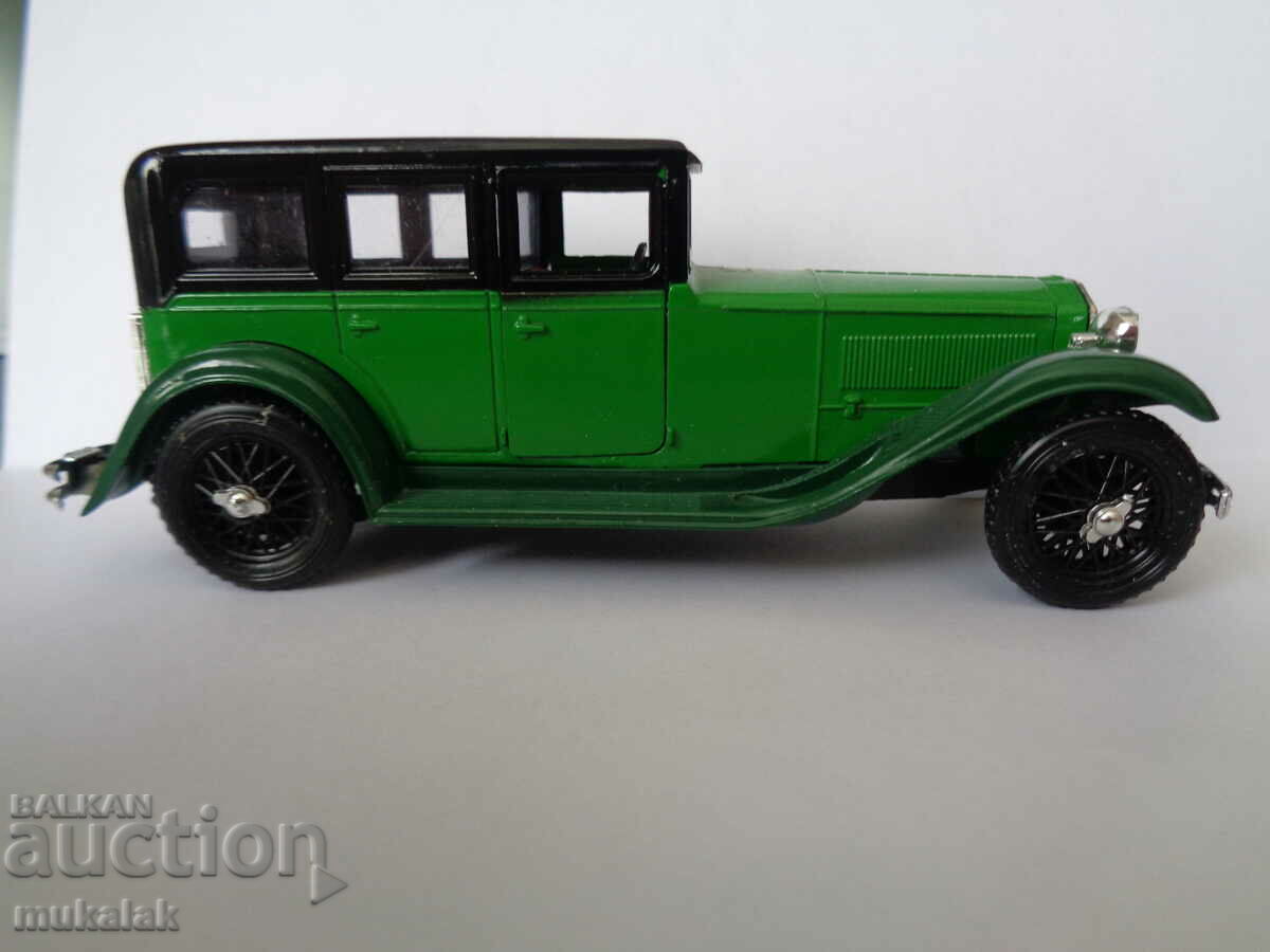 Delivery of 1:43 RIO LANCIA DILAMBDA CAR RETRO MODEL Delivery of 1:43 RIO LANCIA DILAMBDA CAR RETRO MODEL