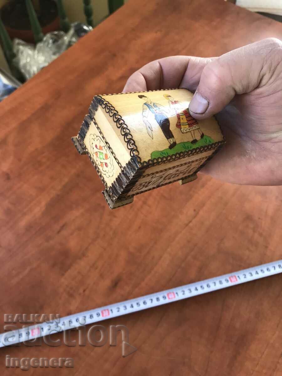 Auction  BOX BOX WOOD PYROGRAPHED PAINTED COLOR BULGARIA
