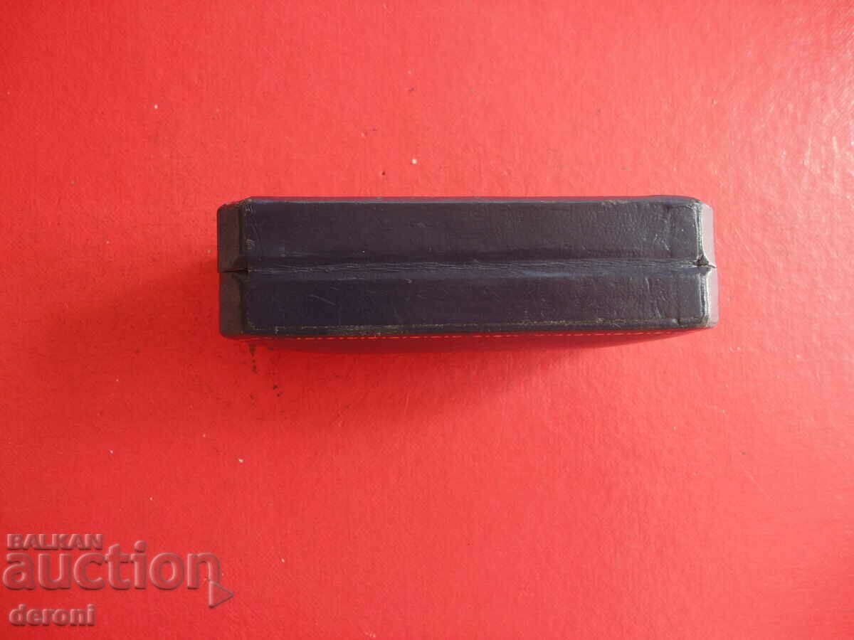 Antique English Box Jewelery Box - 5 Antique English Box Jewelery Box - 5