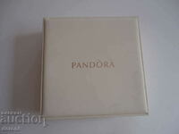 Uimitoare cutie de bijuterii Pandora