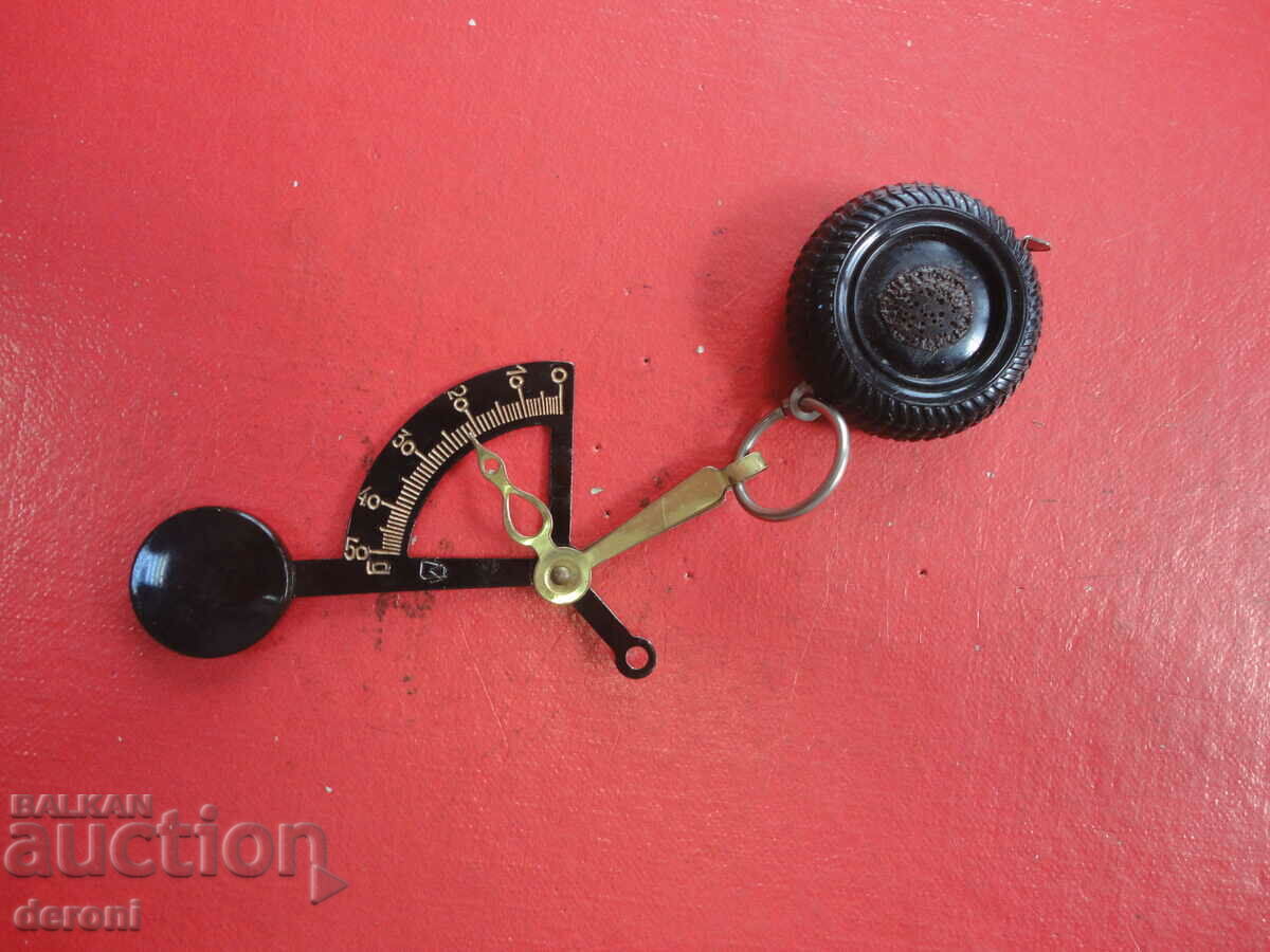 Antique tape measure with price 15.00 BGN | € 7.67 Antique tape measure with price 15.00 BGN | € 7.67