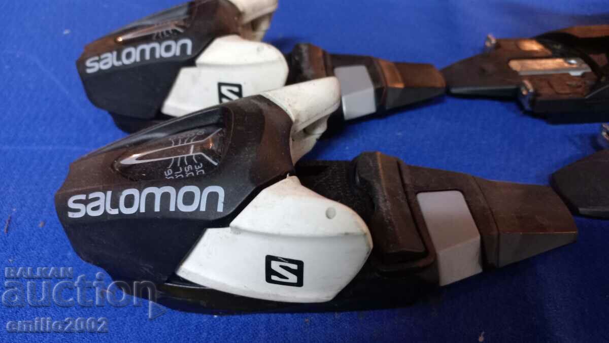 Auction  Salomon ski machines