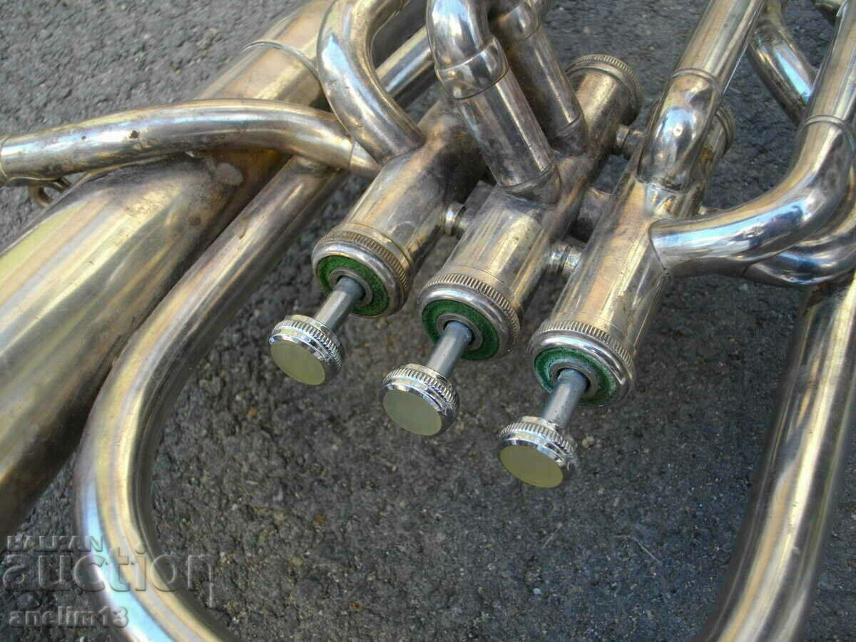 Auction  OLD WISDOM MUSICAL INSTRUMENT TUBA WILLSON