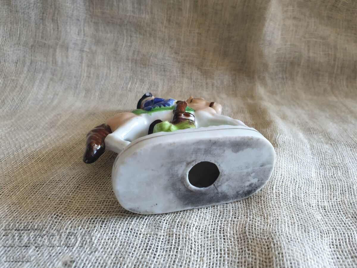 Porcelain figure of a nobleman on a horse - 5