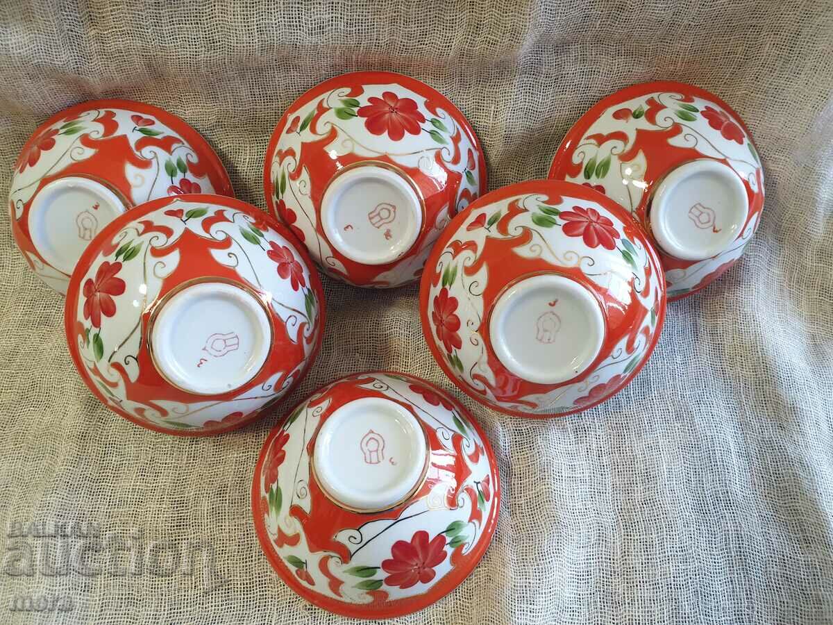 Livrarea Pahare de portelan - Fabrica de portelan Samarkand - 6 bucati. Livrarea Pahare de portelan - Fabrica de portelan Samarkand - 6 bucati.