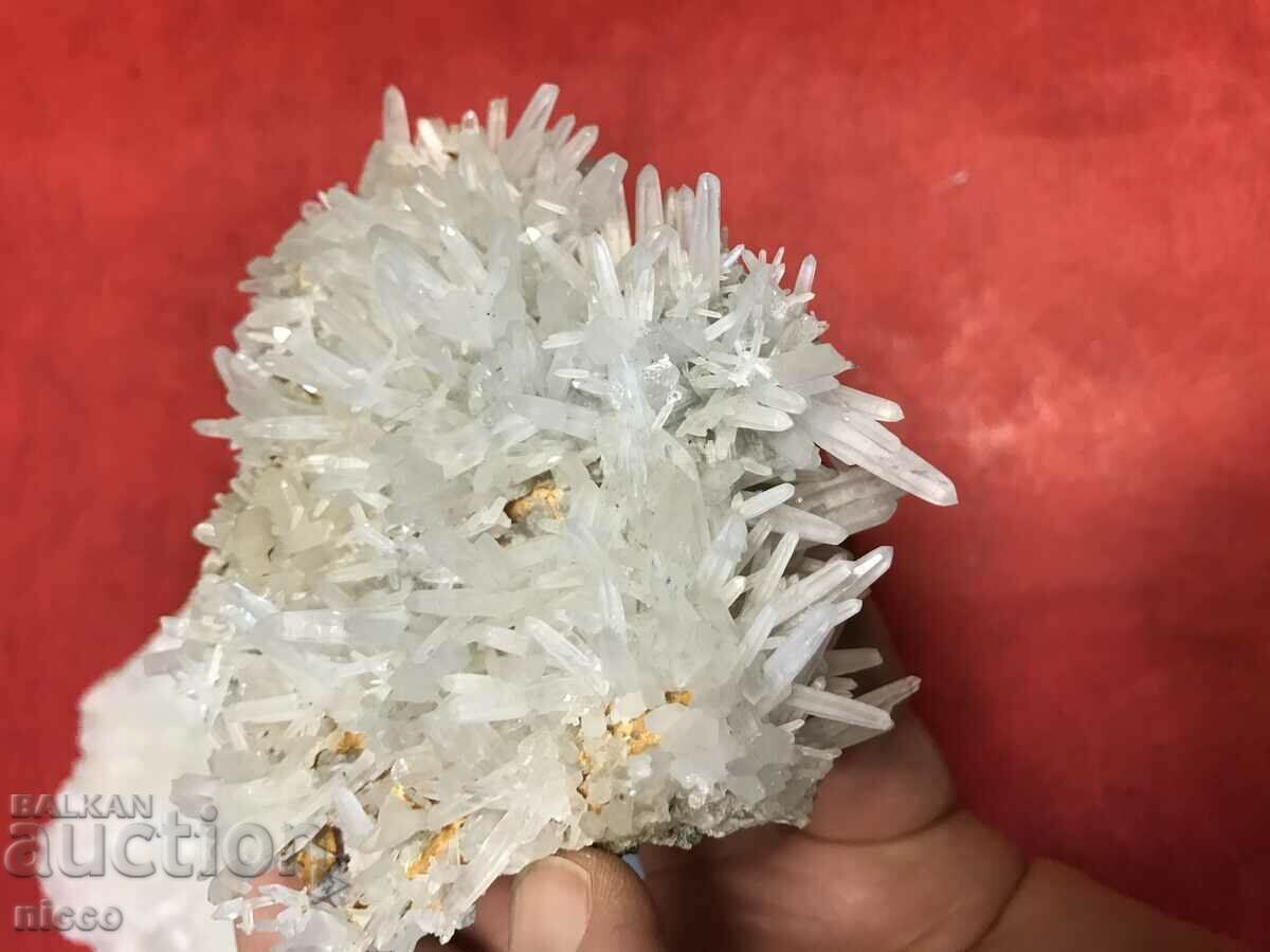 Delivery of Calcite, needle quartz Delivery of Calcite, needle quartz