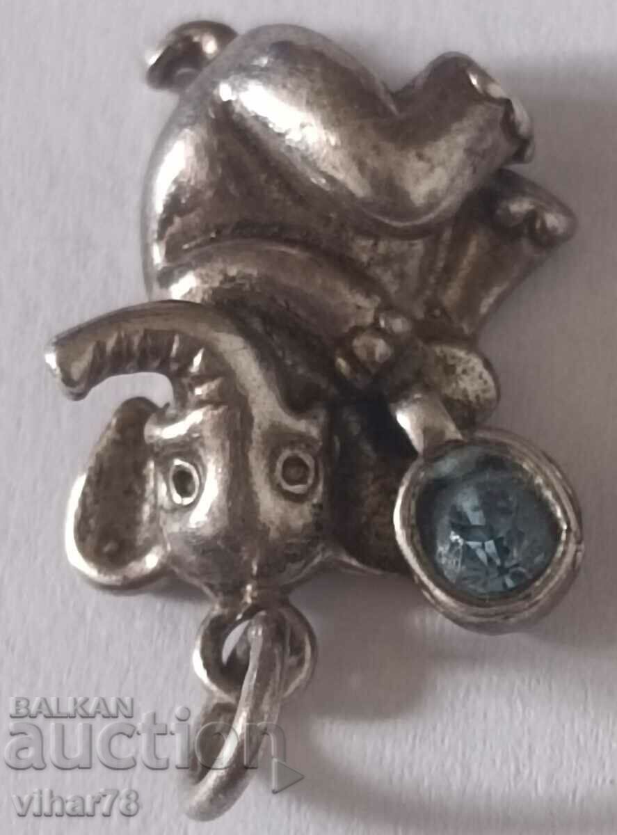 Delivery of SILVER PENDANT Delivery of SILVER PENDANT