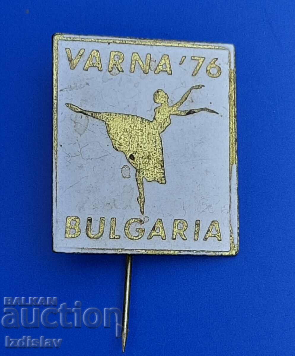 Insigna de la Concursul de balet de la Varna din 1976.