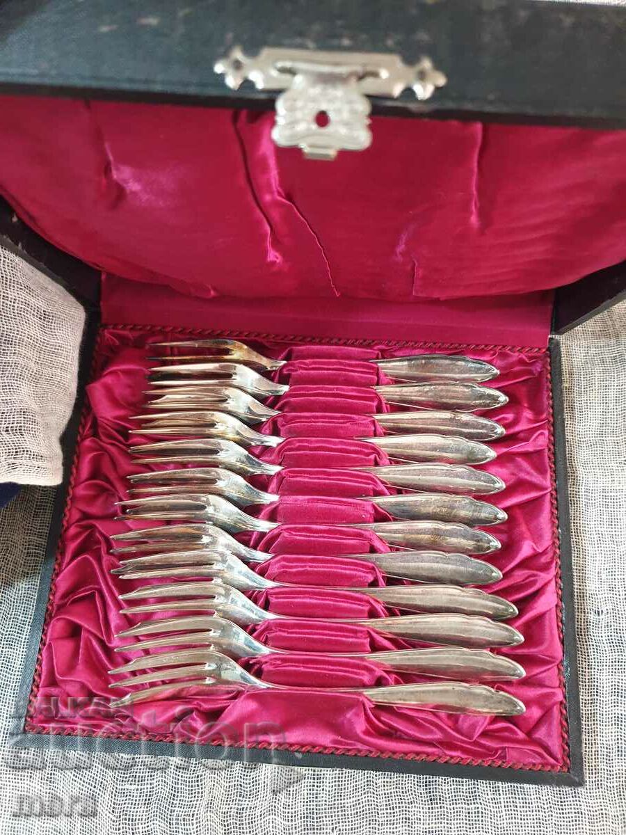 Vintage set of silver plated dessert forks - bruckmann - 7 Vintage set of silver plated dessert forks - bruckmann - 7