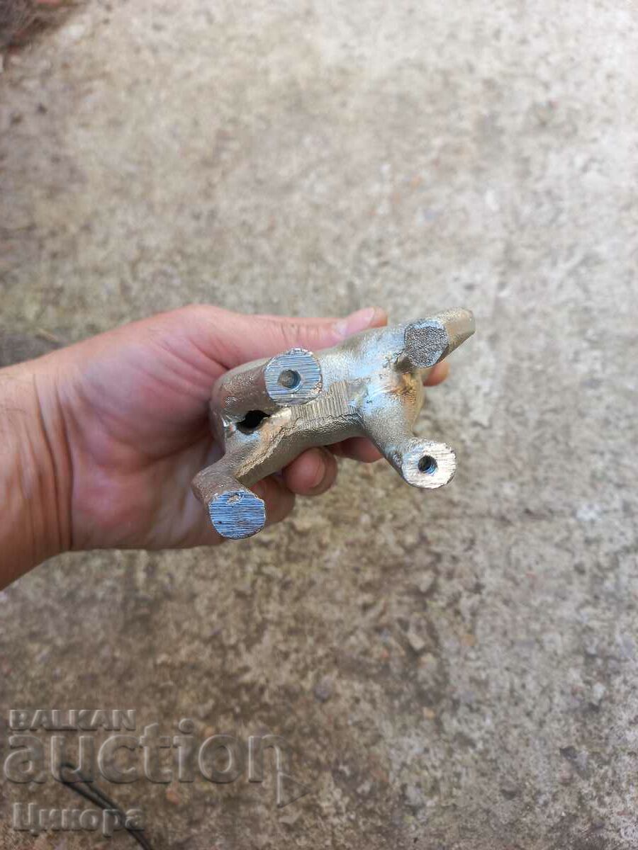 Auction DEER DEER FIGURE STATUETTE ALUMINUM Auction DEER DEER FIGURE STATUETTE ALUMINUM