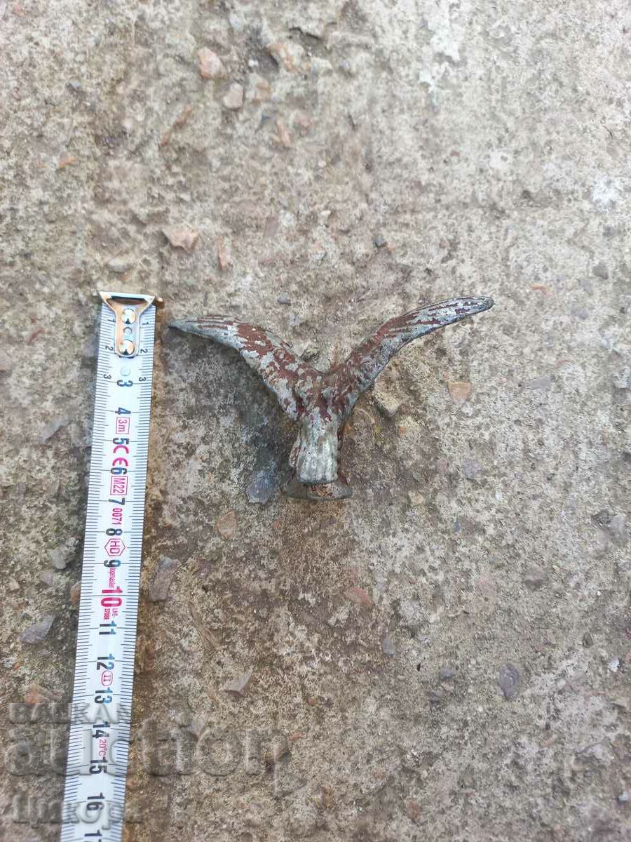 Delivery of EAGLE FIGURE STATUETTE PART Delivery of EAGLE FIGURE STATUETTE PART