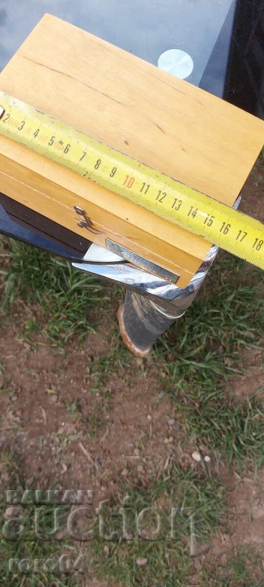 GREUTĂȚI cu preț 51.30 BGN | € 26.23 GREUTĂȚI cu preț 51.30 BGN | € 26.23