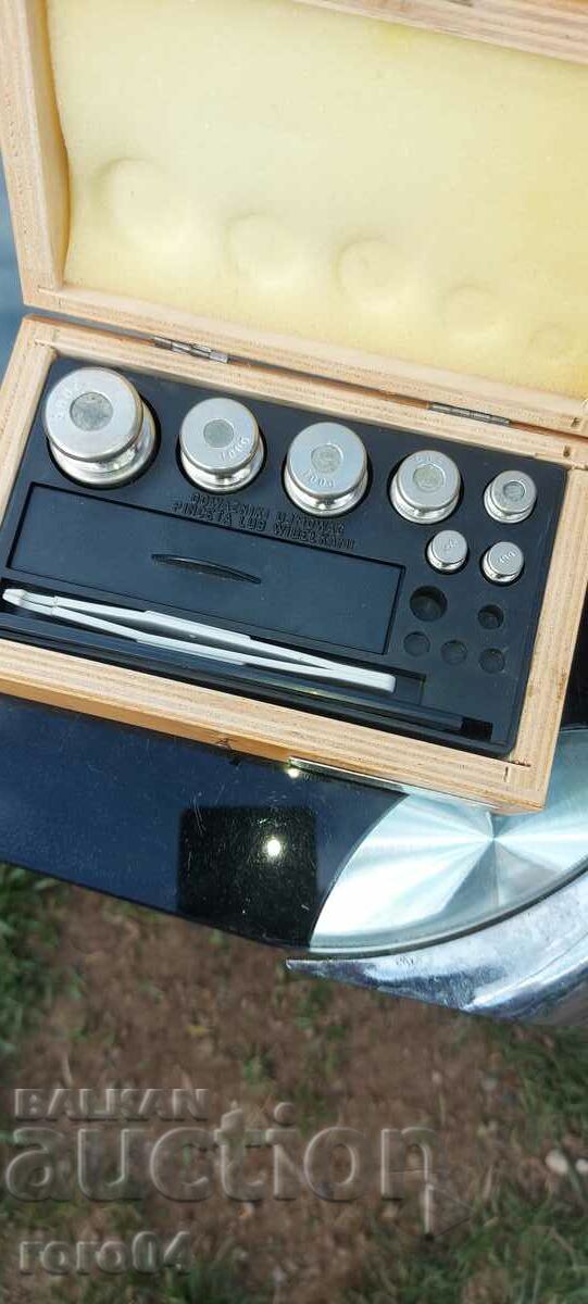 Livrarea GREUTĂȚI Livrarea GREUTĂȚI