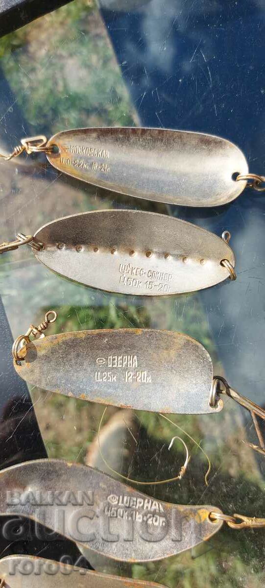 Auction  GLITTERS - FOR MASTER FISHERMEN