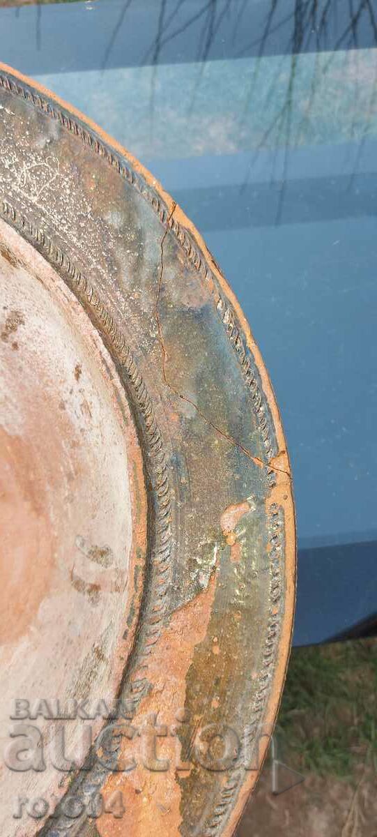 HUGE OLD VERY OLD CERAMIC POT POT with price 85.50 BGN | € 43.72 HUGE OLD VERY OLD CERAMIC POT POT with price 85.50 BGN | € 43.72