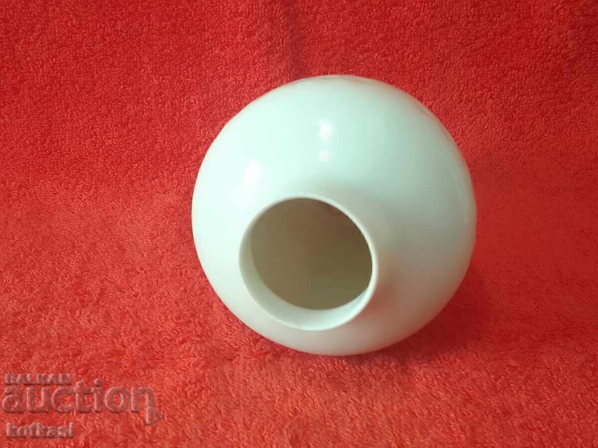 Auction Old porcelain vase Hutschenreuther Germany embossed pover Auction Old porcelain vase Hutschenreuther Germany embossed pover