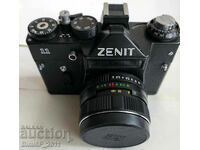 Руски SLR фотоапарат Zenit 11 XP с обектив Helios 44M 2.0/58