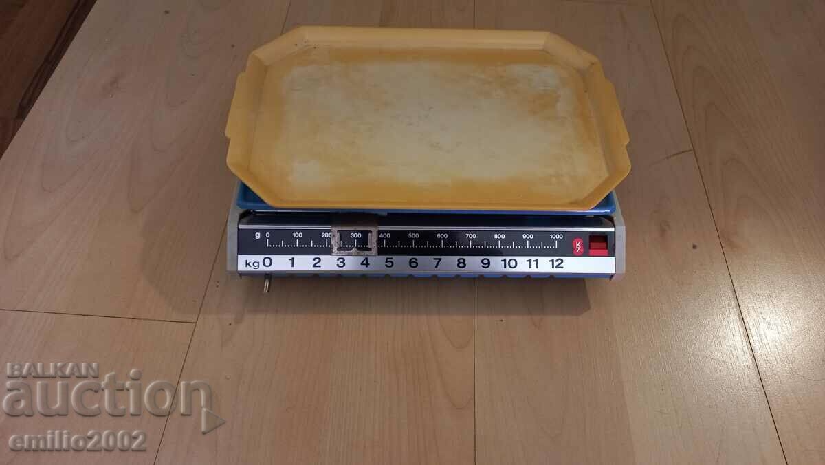 Auction Retro scales up to 12 kg Auction Retro scales up to 12 kg