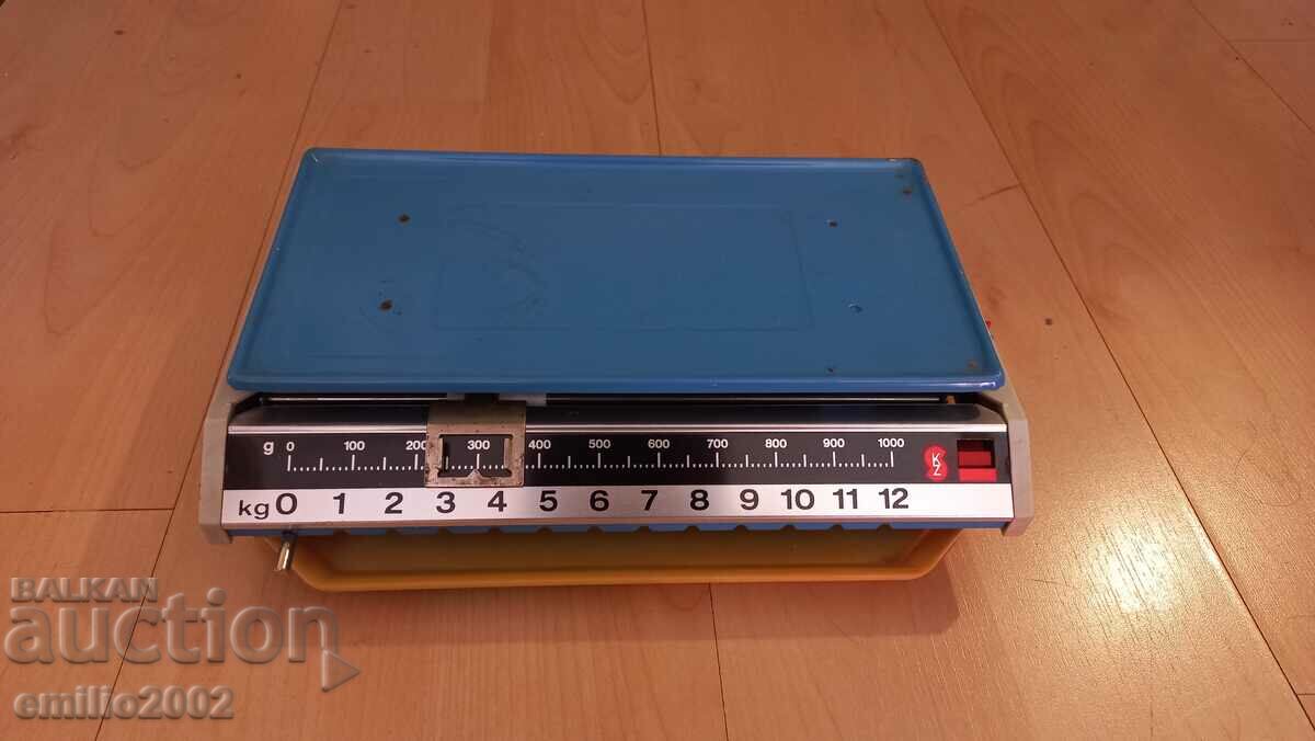 Retro scales up to 12 kg