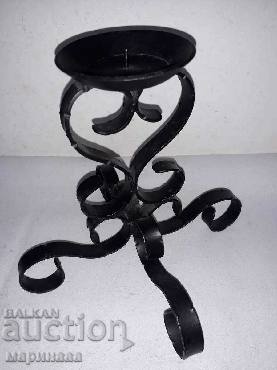 Delivery of MASSIVE CANDLESTICK. WROUGHT IRON Delivery of MASSIVE CANDLESTICK. WROUGHT IRON