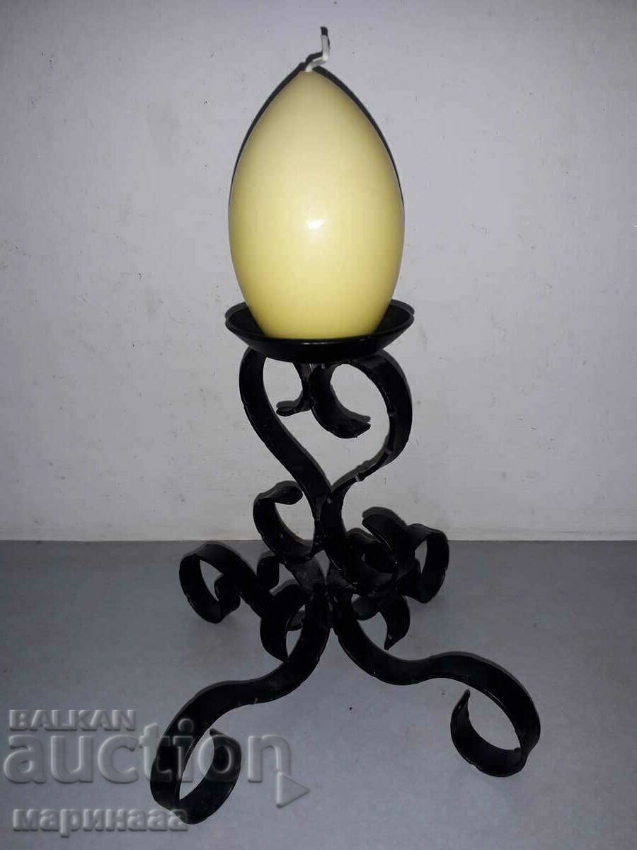 MASSIVE CANDLESTICK. WROUGHT IRON MASSIVE CANDLESTICK. WROUGHT IRON