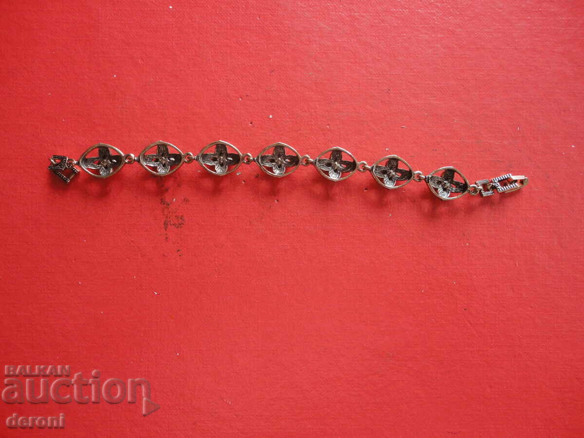 Delivery of Awesome bracelet with stones 1 Delivery of Awesome bracelet with stones 1