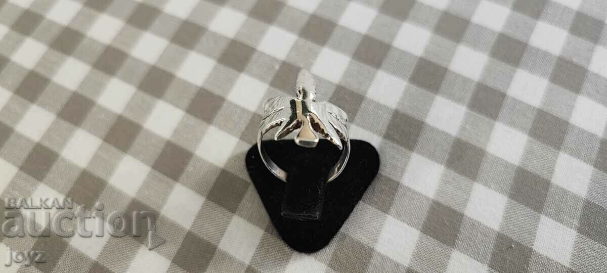 SILVER RING 4.75 GRAMS/ SAMPLE 925 - 5 SILVER RING 4.75 GRAMS/ SAMPLE 925 - 5