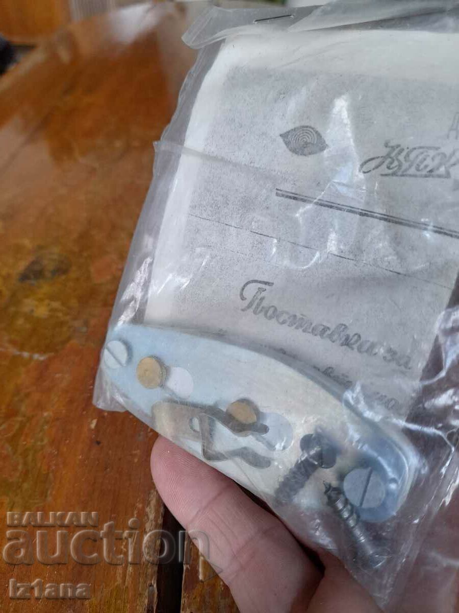 Παράδοση Παλιά βάση για εξωτερικούς καθρέφτες αυτοκινήτου Παράδοση Παλιά βάση για εξωτερικούς καθρέφτες αυτοκινήτου