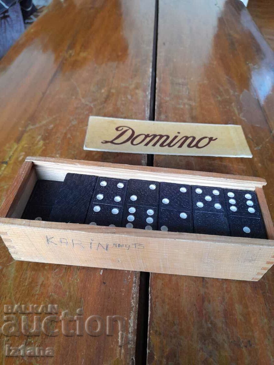Auction An old domino Auction An old domino