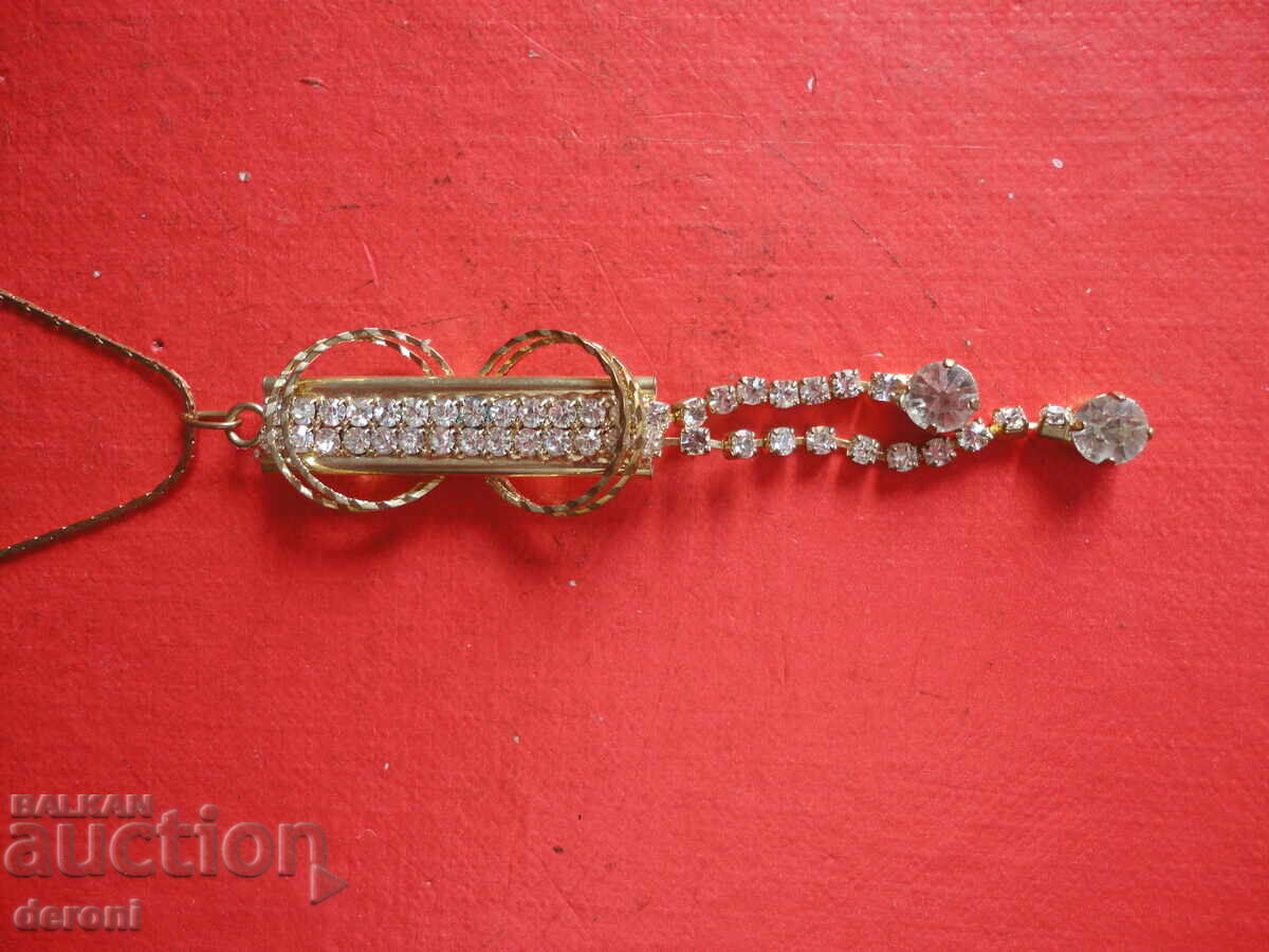 Amazing gold plated necklace with 3 stones with price 20.00 BGN | € 10.23 Amazing gold plated necklace with 3 stones with price 20.00 BGN | € 10.23